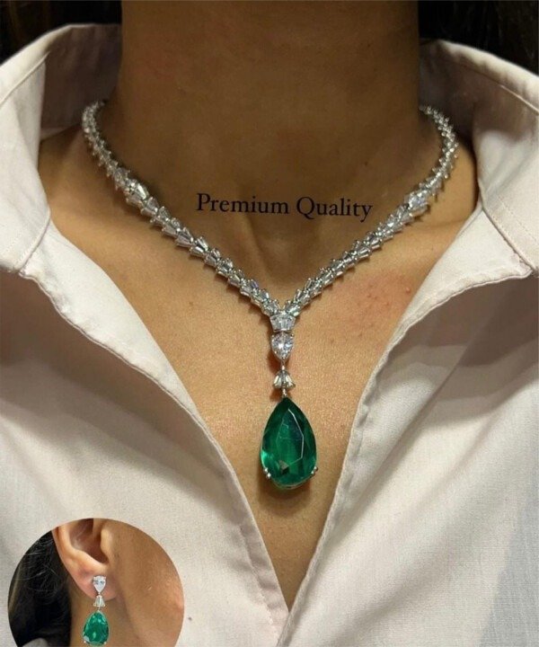 Diana Emerald Drop Set