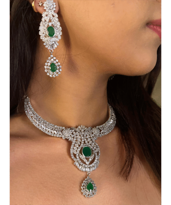Elysian Diamond & Emerald Set