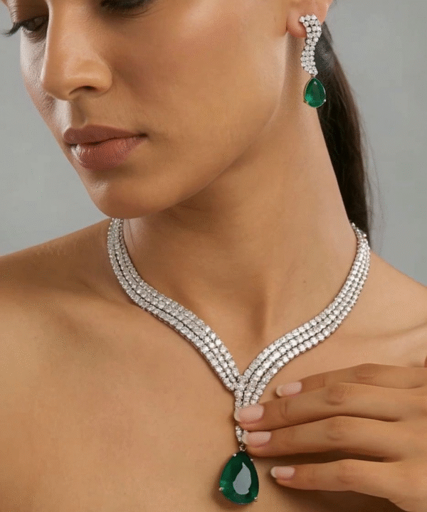 Victoria Diamond & Emerald Set