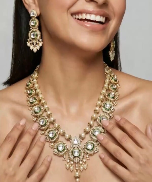 Nayab Set